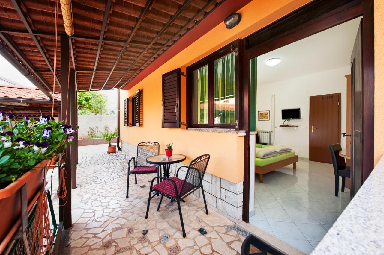 Apartments&Rooms Erik B&B Rovinj Buitenkant foto