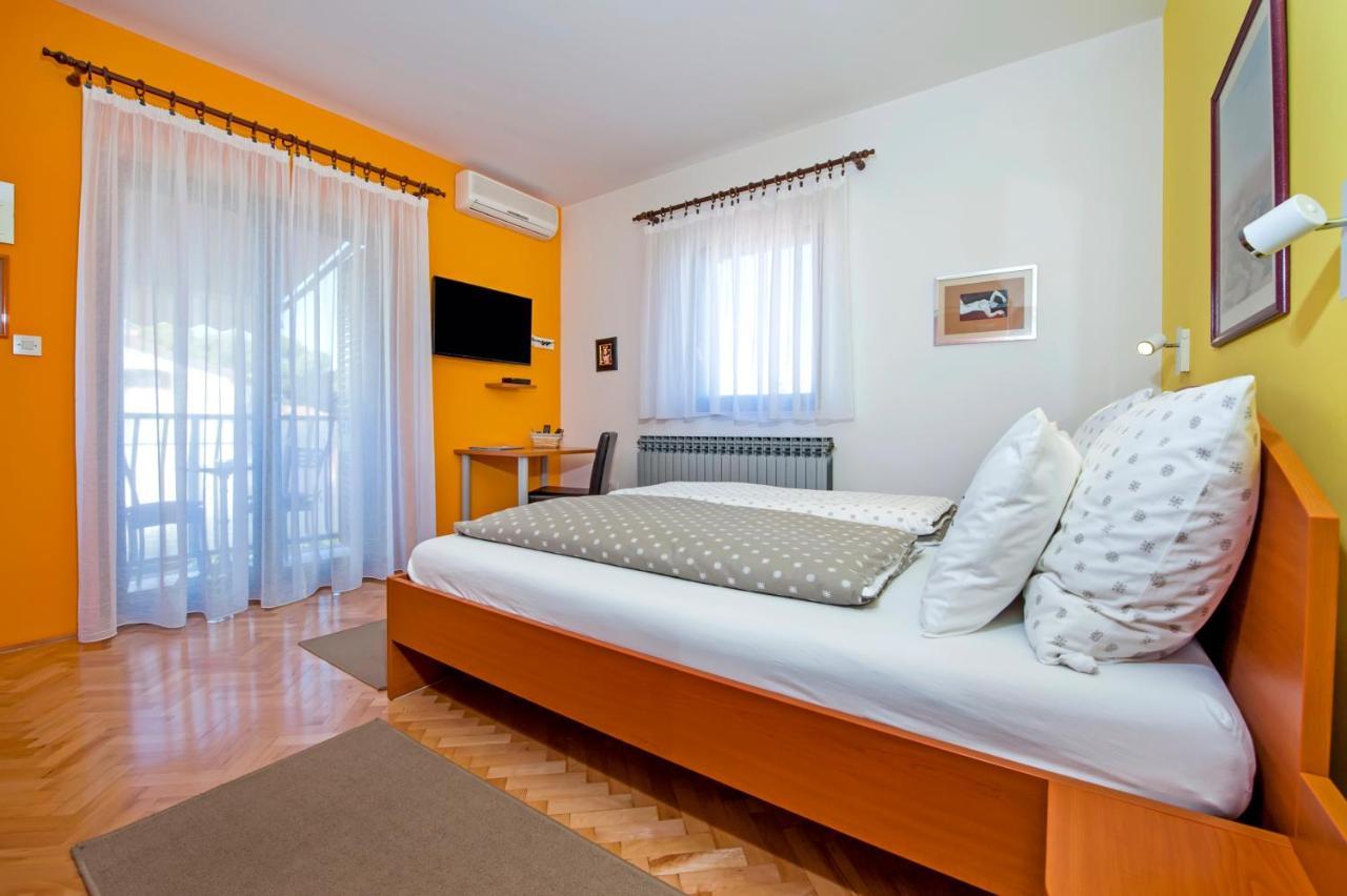 Apartments&Rooms Erik B&B Rovinj Buitenkant foto