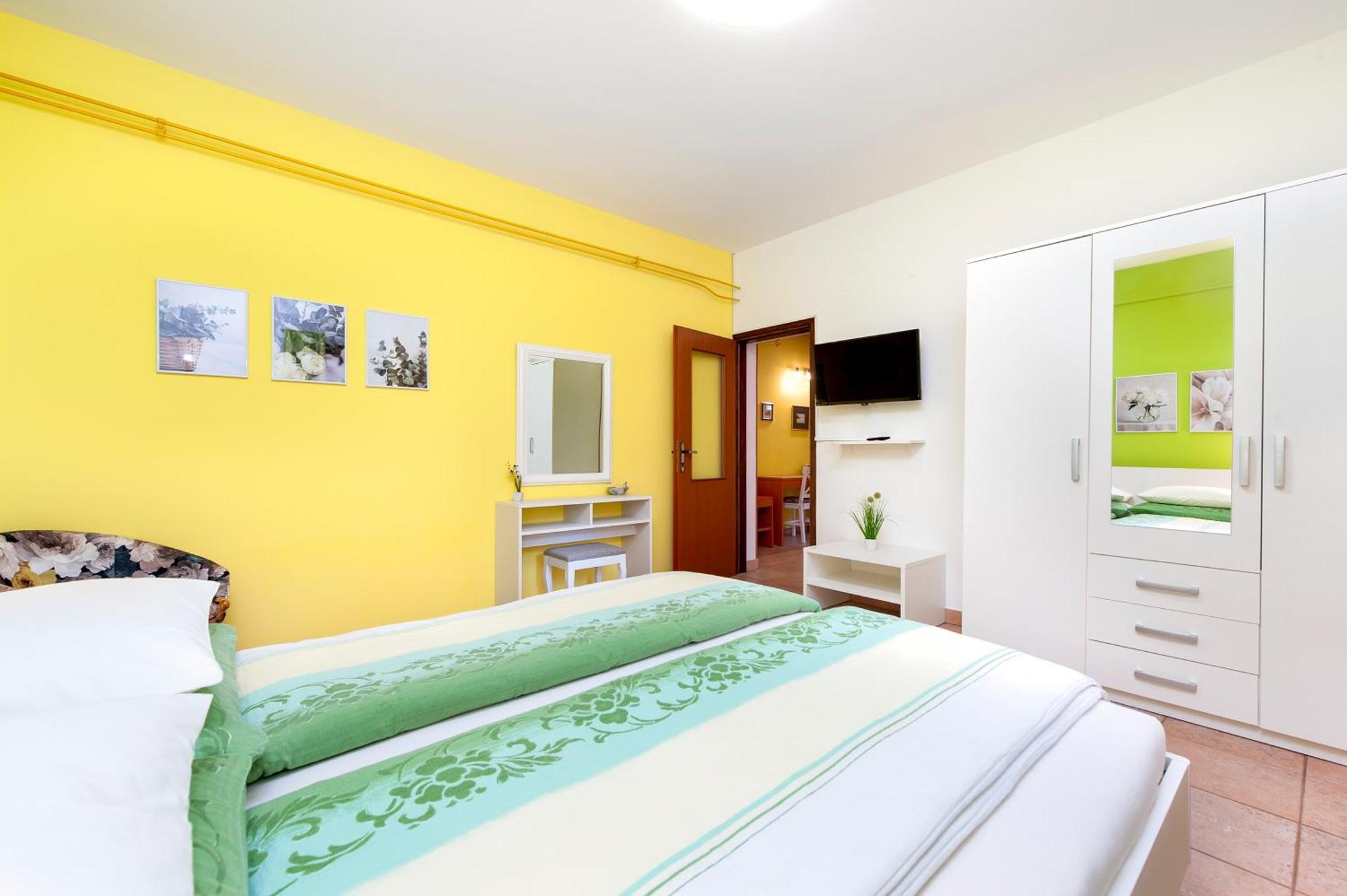 Apartments&Rooms Erik B&B Rovinj Buitenkant foto