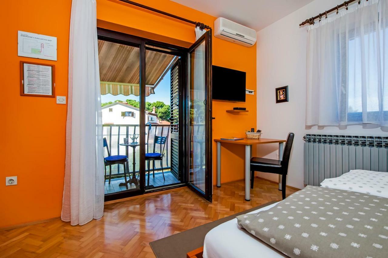 Apartments&Rooms Erik B&B Rovinj Buitenkant foto