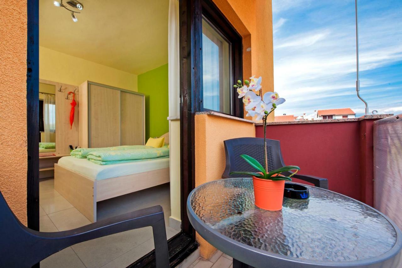 Apartments&Rooms Erik B&B Rovinj Buitenkant foto